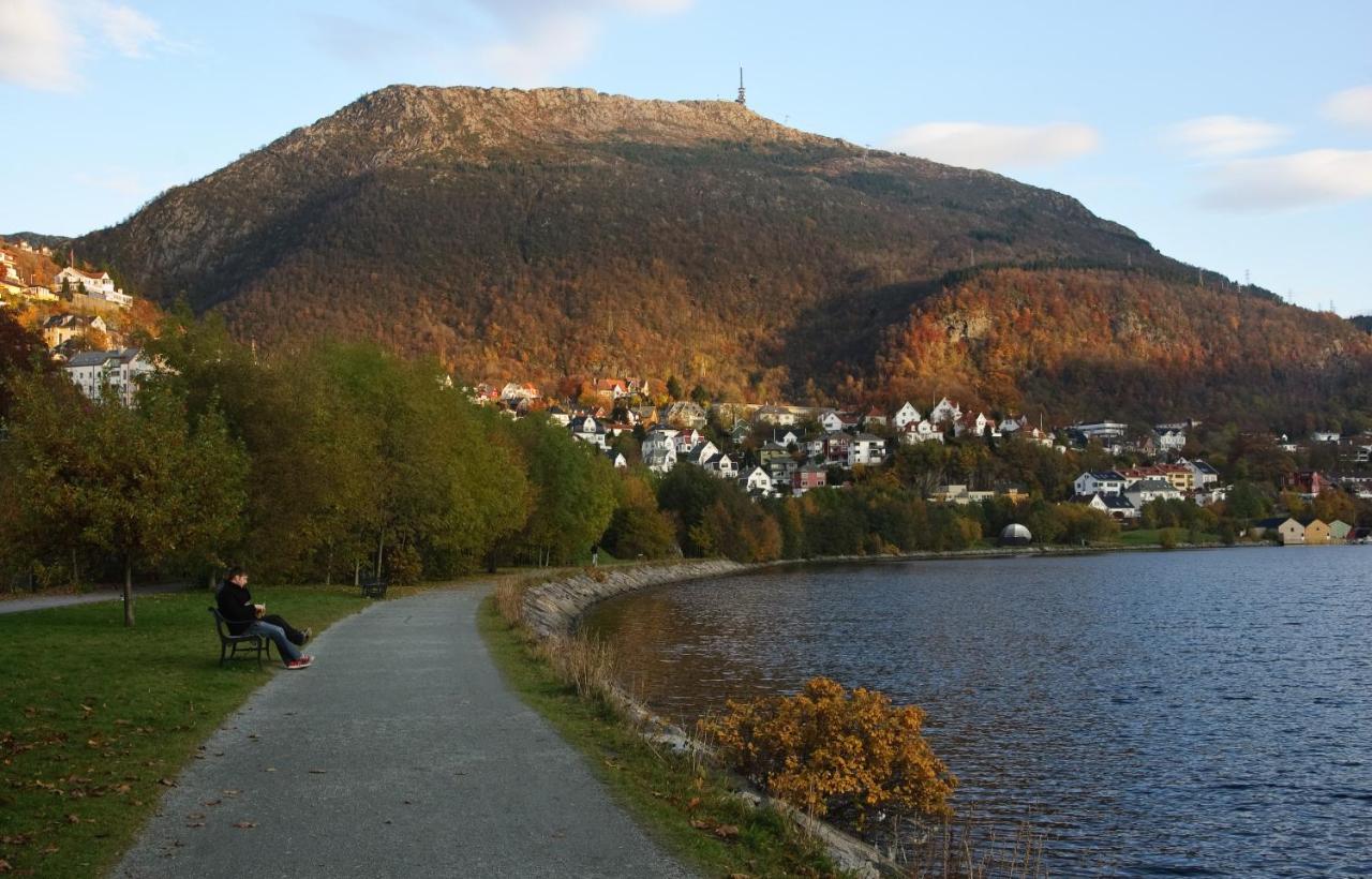 Luxurious Retreat In The Middle Of City Center Bergen Exterior foto